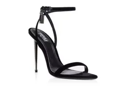 Sandal Black High Heel Queen Tom-Sandal Hänglås Sandaler Designer Högklackad öppen punkt Tå Ankel Strap Patent Leather 100mm Full Black 35-43EU