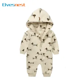 Rompers Cartoon Print Baby Girl Romper långärmad huva blixtlås Born kläder pojkar vårens höstkläder 324 månader 230923