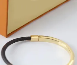 Модный золотой браслет с пряжкой для женщин, уникальный дизайн, винтажный браслет, кожаный браслет высокого качества, модные ювелирные изделия Supply9312042