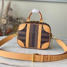 7a kvinnors axelväskor mjukt resefodral bb handväska crossbody handväska läder canvas clutch brun svartvit checkerboard kedja fyrkantig väska 50065 21 cm l240