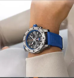 Topp Luxury Men's Watch Quartz Endurance Pro Avenger Chronograph 44mm Watches Flera färger Gummi Män klockor Glass Wristwatches Breitling -03