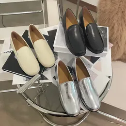 2023 herbst und Winter Neue Low Heel frauen Einzelnen Schuh Berühmte Designer Sanfte Retro Foundation Vielseitig