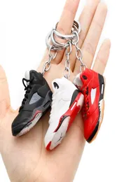 2022 Creative Designer 3D Sports Sneaker Shoes Keychains Men Women Mini Cute Basketball Key Chain Car Keyring Bag Pendant Gift Mul8398555