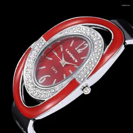 Relógios de pulso Mulher Relógio 2023 Oval Dial Senhoras Pulseira Analógica Quartz Luxo Cristal Aço Inoxidável Mulheres Bangle