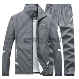 Conjuntos de roupas esportivas masculinas Primavera Outono 2 peças Tracksuit Sports Suit Jacket + Pant Sweatsuit Masculino Outdoor Train Roupas Tamanho Asiático J230925