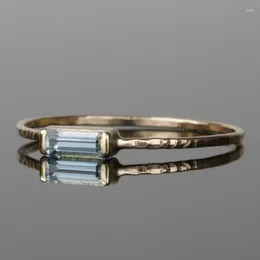 Pierścienie klastra proste pierścień bagietki akwamarynowej | Naturalny kamień urodzinowy w Art Deco March