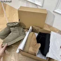 المصمم الكلاسيكي Ultra Mini Boots Snow Boot Platform النساء رجال فراء خروف تسمان تازان Tazz Chestnut Sand Mustard Seed Beige Driftwood Bottes Uggli Winter