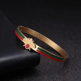 Bangle Luxury Brand Rostfritt stål Charm Bangles för män Kvinnor OL SMEEXKE GULL PLATED BEE Wedding Party Cuff Bangles Pulsera 230923