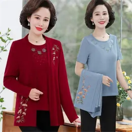 Women's Knits Middle-Aged Elderly Embroidery Cardigan Women Spring Summer Two Piece Set Short-Sleeved 2023 Fashion Tops Long-Sleeved Coat