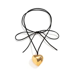 Женское колье с подвеской в виде черного сердца, сексуальное ожерелье ручной работы в стиле рок, женские аксессуары