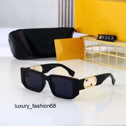 Güneş Gözlüğü En İyi Tasarımcı Kadınlar ve Erkekler İçin Güneş Gözlüğü Moda Büyük Çerçeve Kedi Göz Gözlük Modeli Özel UV 400 Koruma Mektubu Büyük Bacak Çift Kiriş Çerçevesi Açık Mekan H9363