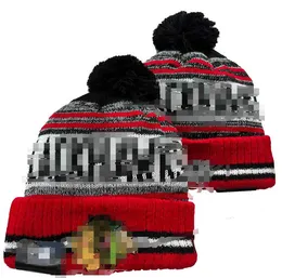 Chicago mode blackhawks beanie stickade hattar idrottslag baseball fotboll basket beanies caps kvinnor män pom mode vinter topp kepsar sport stickade hattar