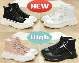 Women designer Boots Tread Slick Boot womens Casual shoes Fashion platform sneaker Ankle booties triple black white canvas magnoli3584729