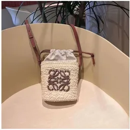 Fransız Straw Dokuma 2023 Yeni Luo Jia Handwoven kadın su kovası bir omuz crossbody küçük çanta yaz