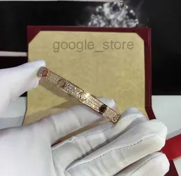 Bracciale in oro con diamanti Coppia di designer femminile in acciaio inossidabile Larghezza 7 mm Gioielli per fidanzata di San Valentinob0wc