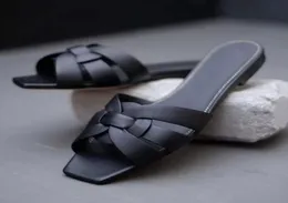 2022 xury designer amara mules sandálias sapatos nu preto aberto squaretoe pérola tiras deslizamento em chinelos de salto alto festa casamento 9654497