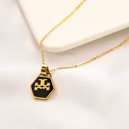 TB TORY NEW DESIGNER NECKLACE 18K GULD PLATED CHARM Love Gift Necklace 925 Silver Högkvalitativ bröllop Rese Smycken Romantiska kvinnors hänge halsband 969