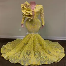 2022 Yellow Lace paljetter sjöjungfru Prom Party Dresses Sheer Neck långa ärmar plus storlek Formell kvällens tillfälle klänningar Vestidos de no233f