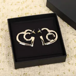 2022 di alta qualità goccia a forma di cuore stud orecchino ciondolo fascino design cavo per le donne regalo di gioielli di nozze hanno timbro scatola PS3403A297E
