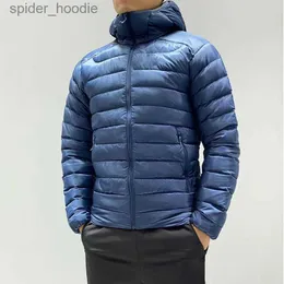 Herrarna ner parkas män hoody 850 fluffigt ultralätt vattentät vindtät ner vandring hoodies mens tunna ner huvjackor varm vindrock l230926