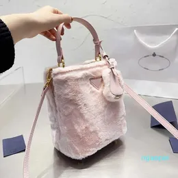 Designer -Pouch Bucket Bag Totes Plush The Tote Womens Designer Large Capacity Shoulder Shopper Soft Purse