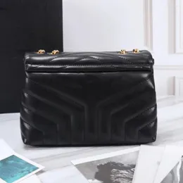 Kvällspåsar Trendiga dubbelkedjiga handväskor Fashion Flap axelväska klassisk tvärkropp av high-end mobil plånbok läder för kvinnor