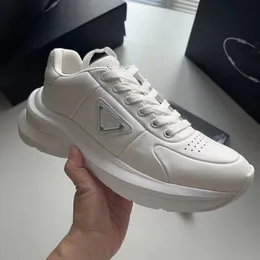 Tasarım Erkekler Prax 01 Sneakers Ayakkabı !! Düşük Üst Buzağı Deri Kaykay Yürüyüş Siyah Beyaz Rahat Spor Chaussurs De Espadrilles İndirim Eğitmenleri EU38-46