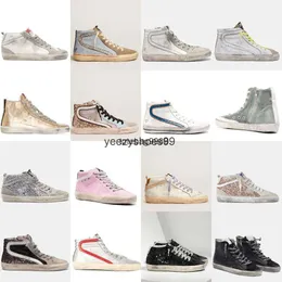 Golden Goosee nya anpassade sneakers sneakers paljett lyx Mid Slide Star Hightop 2023 Woman Casual Shoes Italy Brand Trainers Goldensgoosesc Lassicw Hited Ooldd I
