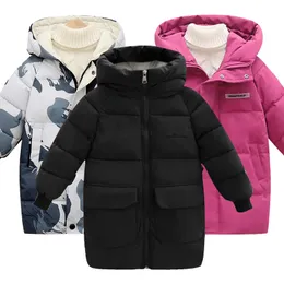 W dół płaszcz fshion buźki dziecięce chłopcy bawełniany płaszcz zimowy z kapturem zagęszczony długi płaszcz, aby utrzymać ciepłe biury wyściełane kurtka 4-14 lat 230926