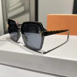 2023 Design Luxury Millionaire Sunglasses For Women Men Fashion Classic Retro Ladies Outdoor Travel Polaroid Sun Glasses246s