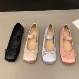 Dress Shoes Luxury Satin Silk Ballet Shoes Woman Classic Square Toe Bowtie Elastic Band Ballerina Flats Ladies Soft Loafers 230926