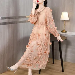Casual Dresses 2023 Early Autumn Mulberry Silk Dress High-end Light Luxury Flowers Embroidered Fashion Foreign Style Plus-size