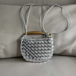 Bvbag Poignée Sardine Printemps Tissé Sac À Main Bandoulière Veneeta Designer 2023 Classique Nouvelle Dame En Cuir De Vachette Sac À Bandoulière Cassette Sacs À Main B76s