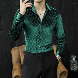 Camicie casual da uomo Lusso di fascia alta Velluto verde nerastro Abito da uomo Velluto Elegante banchetto di nozze Abbigliamento da festa Abbigliamento da uomo slim fit