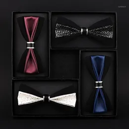 Bow Ties TIE Yüksek kaliteli erkekler ziyafet iş etkinliği düğün takım elbise gömlek aksesuarları trendy pu deri çift katmanlı bowtie g187a