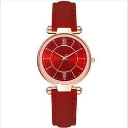 Mcykcy varumärke Leisure Fashion Style Womens Watch Roman Number Round Dial Quartz Ladies Watches Wristwatch med Red Leather Band3035