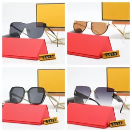 Nouveau haut de gamme lunettes de soleil de créateur lunettes classiques lunettes de Protection de plage en plein air lunettes de soleil classiques avec boîte