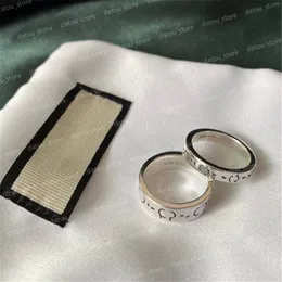 Męskie luksusowe projektanci biżuterii pierścionki Pierścienie dla kobiet miłosne pierścień mężczyzn klasyczne pierścienie modowe czaszki 925 STRINGRING SREBRINE234U
