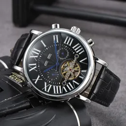 Men Wristwatch Automatic Machinery Watch Fashion Square Blue Dial Steel Stains Strap Strap Watches Watches Sport Clock Montre de Luxe Car08