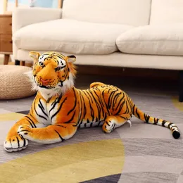 Plush dockor Kawaii Big Tiger Plush Toy Doll Pillow Hug Cushion fylld djurgåva för barn vuxna heminredning 230927