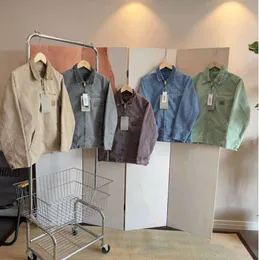 2023 남성용 재킷 작업복 패션 브랜드 브랜드 카르 하트 캔버스 세척 가능한 왁스 염색 디트로이트 재킷 코트 아메리칸 스타일의 작업복 라벨 고급 디자인 225ess