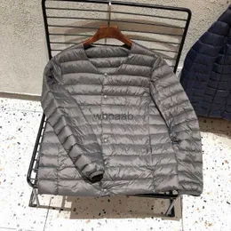 Męskie Parkas Męskie Liner Warm Puffer Jackets 2023 Nowa jesień zima 90% biała kaczka Down Lightweight Packable O-Neck Zmienna V-Neck Men Coat YQ230927