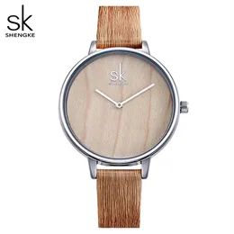 Shengke Nowe kreatywne zegarki dla kobiet w drewnianej skórze zegarek prosta żeńska kwarcowa ręka Relogio feminino2645
