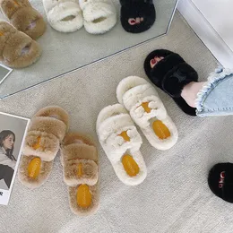 Slippers Autumn Winter Shoes Women's Korean Version Fashion Thick Bottom Words Flat Bottom Comfortable Outerwear Plush Slippers 230926