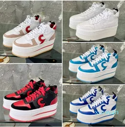 Skor kvinnor upplopp läder sneakers lyxdesigner utomhus höjd modet tjock sula hög topp sneakers storlek