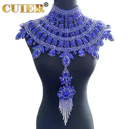 Chokers Cuier Super Gorgeous Glass Strass Necklace Crystal SS28 Drag Queen enorma smycken för män Kvinnor Tassel Pendant Body Chain Tops 230927