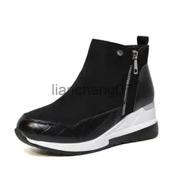 Buty buty do kostek buty dla kobiet Europa 2022 NOWOŚĆ Rozmiar Plus 43 Autumn Winter Fashion Buty Motorcycle Wins High Top Sneakers Buty x0928