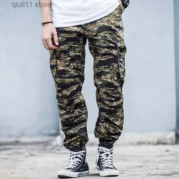 Calças masculinas tigre listras camuflagem calças de carga para homens treino militar tático roupas streetwear corredores harajuku ampla esportiva t230928