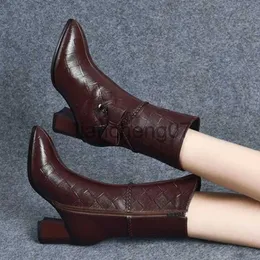 Boots Winter Autumn Soft Leather Women's Boots Fashion Mid-tube Mother Boots Leather Pointed Platform Boots British Style Riding Boots x0928