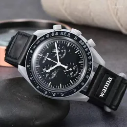 Armbanduhren 2023 Original Marke Qualtiy Uhr Multifunktions-Kunststoffgehäuse Monduhren für Herren Damen Business Chronograph Explore Planet